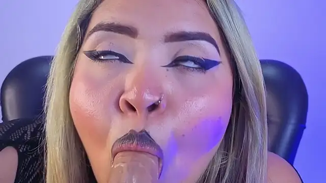 Snapshot of Agatha_humidity chatting on 09.18.25 Agatha humidity online show from 09.18.25