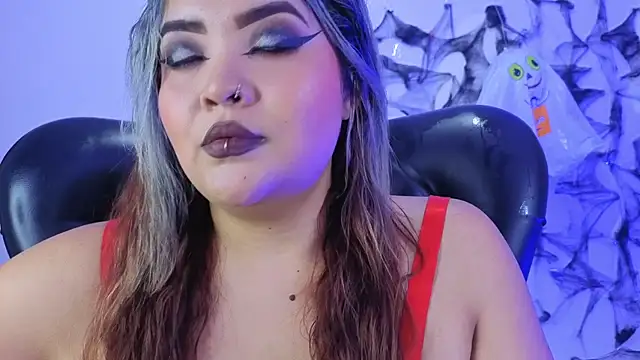 Snapshot of Agatha_humidity chatting on 10.02.25 Agatha humidity online show from 10.02.25