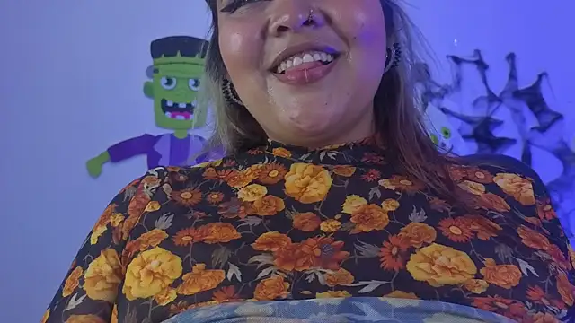 Snapshot of Agatha_humidity chatting on 10.20.25 Agatha humidity online show from 10.20.25