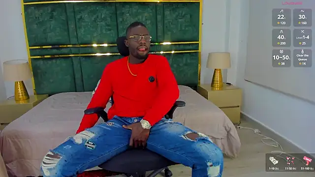 Snapshot of Latrellx7 chatting on 01.25.25 Latrellx7 online show from 01.25.25