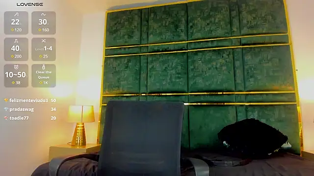 Snapshot of Latrellx7 chatting on 01.30.25 Latrellx7 online show from 01.30.25