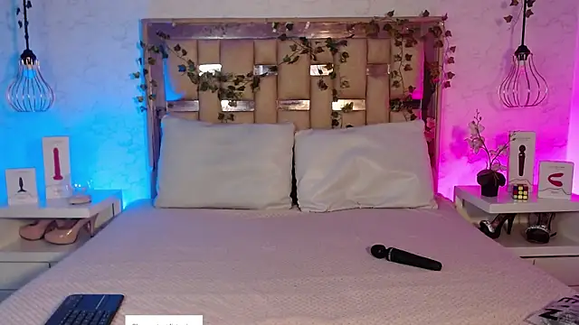 GigiVolkova online show from 12.18.25