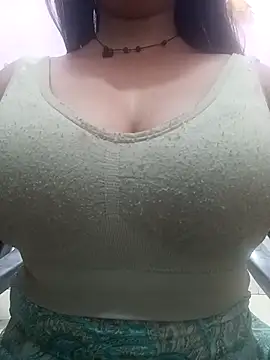 cute-mahek online show from 04.16.26