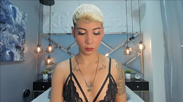 MiaMorgan  online show from 01.15.25