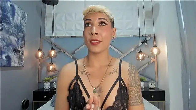 MiaMorgan  online show from 01.15.25