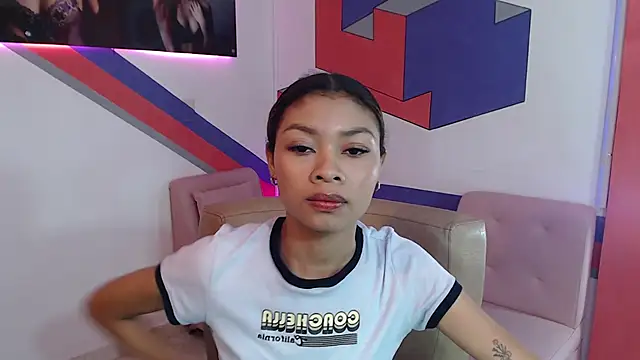 Perla prg online show from 01.04.25