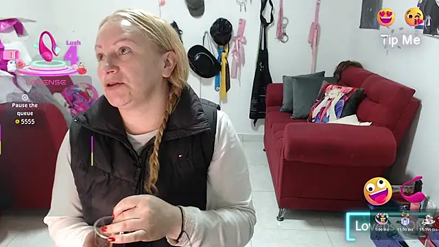 emperabigbootybigass online show from 11.25.25