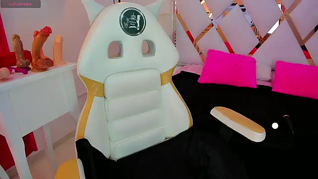 Snapshot of samy__milf chatting on 09.26.25 samy milf online show from 09.26.25