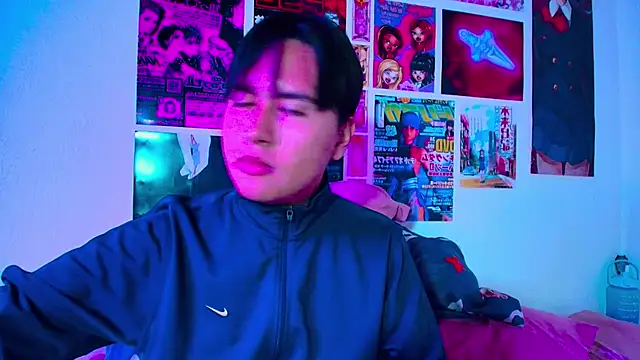 Snapshot of shinji-18 chatting on 02.21.25 shinji-18 online show from 02.21.25