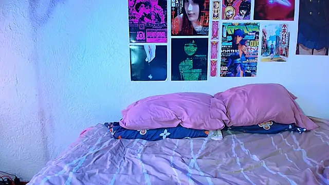 Snapshot of shinji-18 chatting on 03.01.25 shinji-18 online show from 03.01.25