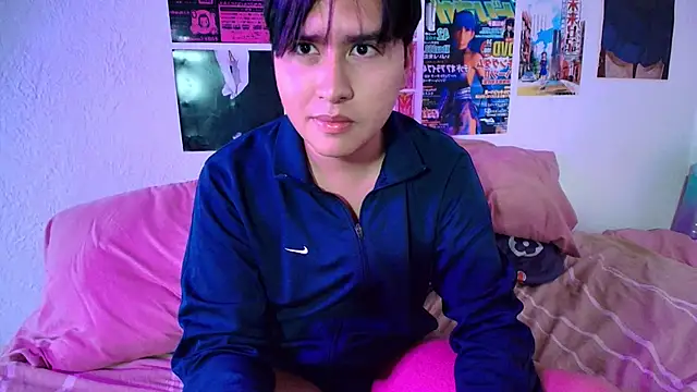 Snapshot of shinji-18 chatting on 03.09.25 shinji-18 online show from 03.09.25