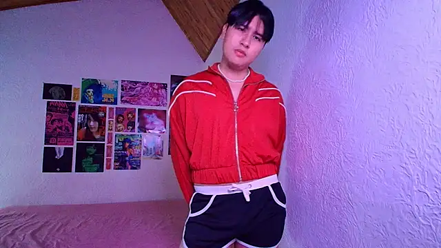 Snapshot of shinji-18 chatting on 03.21.25 shinji-18 online show from 03.21.25