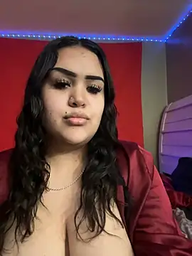 Snapshot of iTrapXXXBACKUP chatting on 01.08.25 iTrapXXXBACKUP online show from 01.08.25