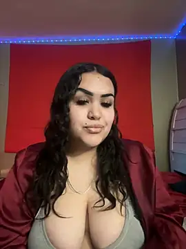 Snapshot of iTrapXXXBACKUP chatting on 01.08.25 iTrapXXXBACKUP online show from 01.08.25