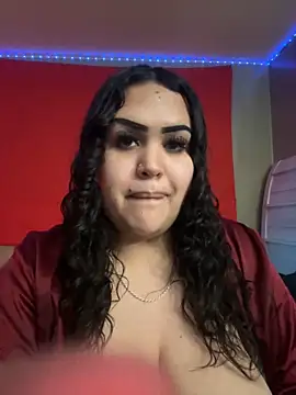 Snapshot of iTrapXXXBACKUP chatting on 01.12.25 iTrapXXXBACKUP online show from 01.12.25