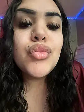 Snapshot of iTrapXXXBACKUP chatting on 01.12.25 iTrapXXXBACKUP online show from 01.12.25