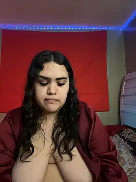 Snapshot of iTrapXXXBACKUP chatting on 01.12.25 iTrapXXXBACKUP online show from 01.12.25