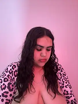 Snapshot of iTrapXXXBACKUP chatting on 02.09.25 iTrapXXXBACKUP online show from 02.09.25