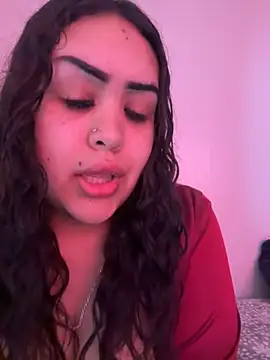 Snapshot of iTrapXXXBACKUP chatting on 02.11.25 iTrapXXXBACKUP online show from 02.11.25