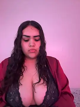 Snapshot of iTrapXXXBACKUP chatting on 02.13.25 iTrapXXXBACKUP online show from 02.13.25