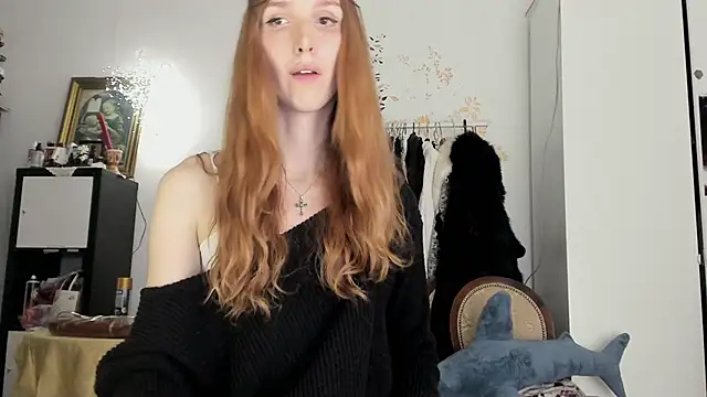 Snapshot of LisaIcon chatting on 02.04.26 LisaIcon online show from 02.04.26