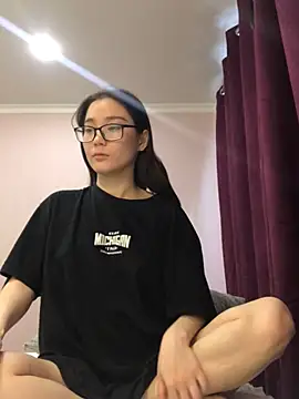 Milka23 online show from 01.25.25