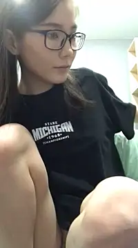 Milka23 online show from 02.17.25