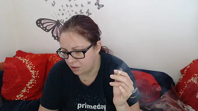 LadyHellene online show from 02.28.25