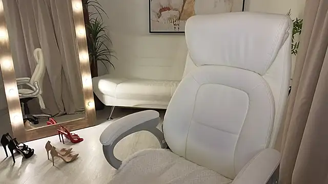 Beylly online show from 01.17.25