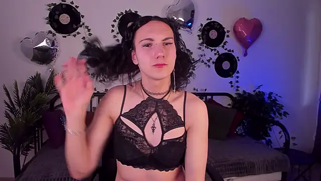 Snapshot of FillDammon chatting on 02.14.25 FillDammon online show from 02.14.25