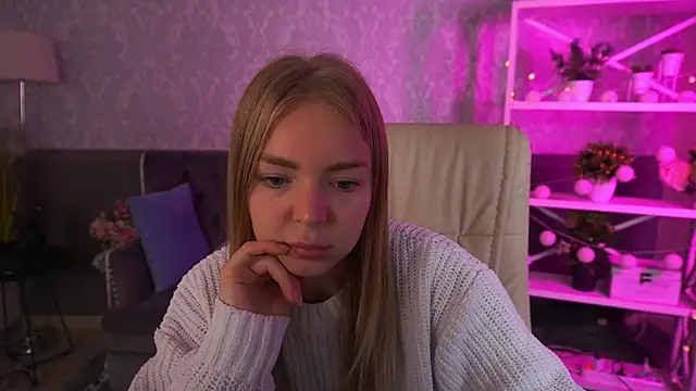 EmilySunshineS online show from 10.15.25