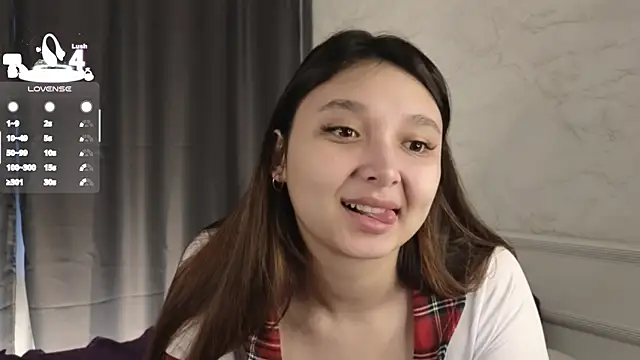 Snapshot of UdeleBarns chatting on 03.21.25 UdeleBarns online show from 03.21.25