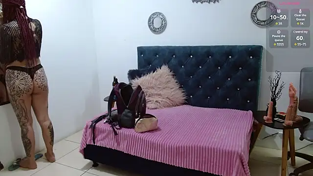 Sofi F w online show from 01.30.25