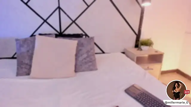 marie miller  online show from 11.04.25