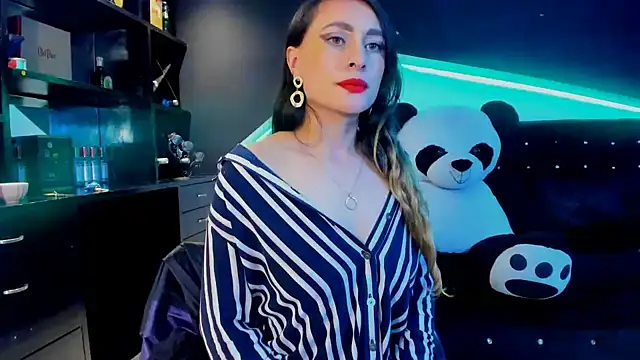 Snapshot of Coral_Gibson chatting on 02.21.25 Coral Gibson online show from 02.21.25