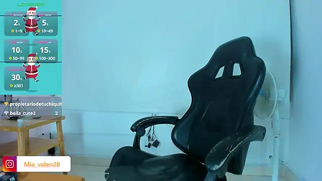 Snapshot of miavalentinaaa chatting on 12.11.24 miavalentinaaa online show from 12.11.24