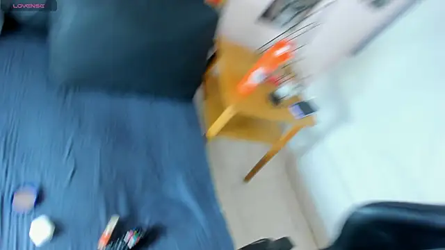 Snapshot of miavalentinaaa chatting on 02.04.25 miavalentinaaa online show from 02.04.25