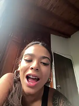 Snapshot of GiaFu chatting on 02.08.26 GiaFu online show from 02.08.26