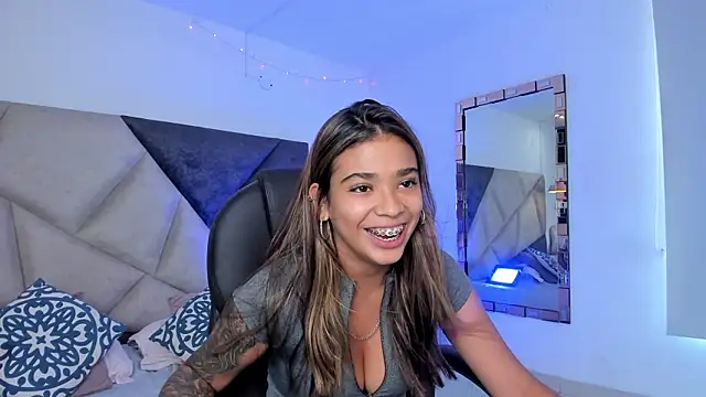 Snapshot of GiaFu chatting on 02.23.26 GiaFu online show from 02.23.26