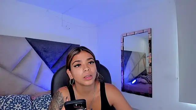 Snapshot of GiaFu chatting on 02.24.26 GiaFu online show from 02.24.26