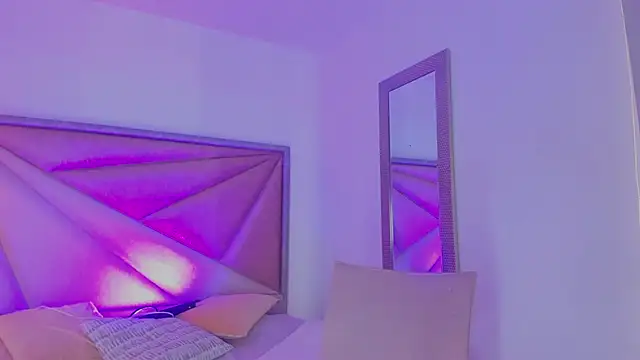 Snapshot of GiaFu chatting on 03.03.26 GiaFu online show from 03.03.26