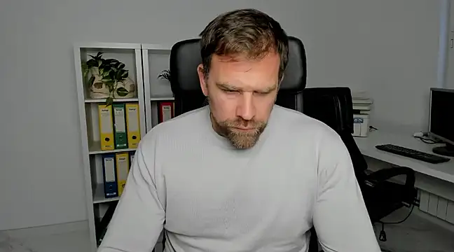 John-E-Dough online show from 12.11.24