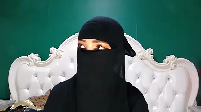 Snapshot of Hajar_Kar chatting on 03.04.25 Hajar Kar online show from 03.04.25