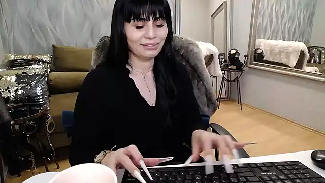 Sara Poison online show from 03.03.26