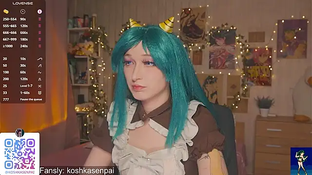 Snapshot of koshkasenpai chatting on 11.19.25 koshkasenpai online show from 11.19.25