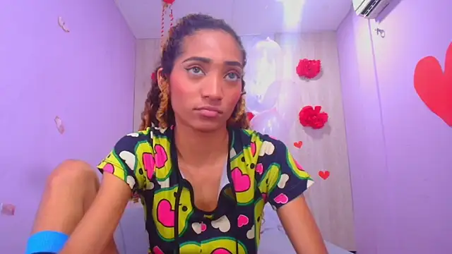 Charlotte Love10 online show from 02.20.25