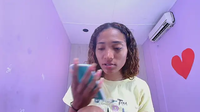 Charlotte Love10 online show from 03.18.25