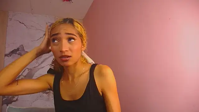 Charlotte Love10 online show from 10.18.25