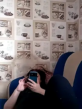 Snapshot of Veronica-Celie chatting on 02.09.25 Veronica-Celie online show from 02.09.25