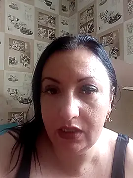 Snapshot of Veronica-Celie chatting on 09.28.25 Veronica-Celie online show from 09.28.25